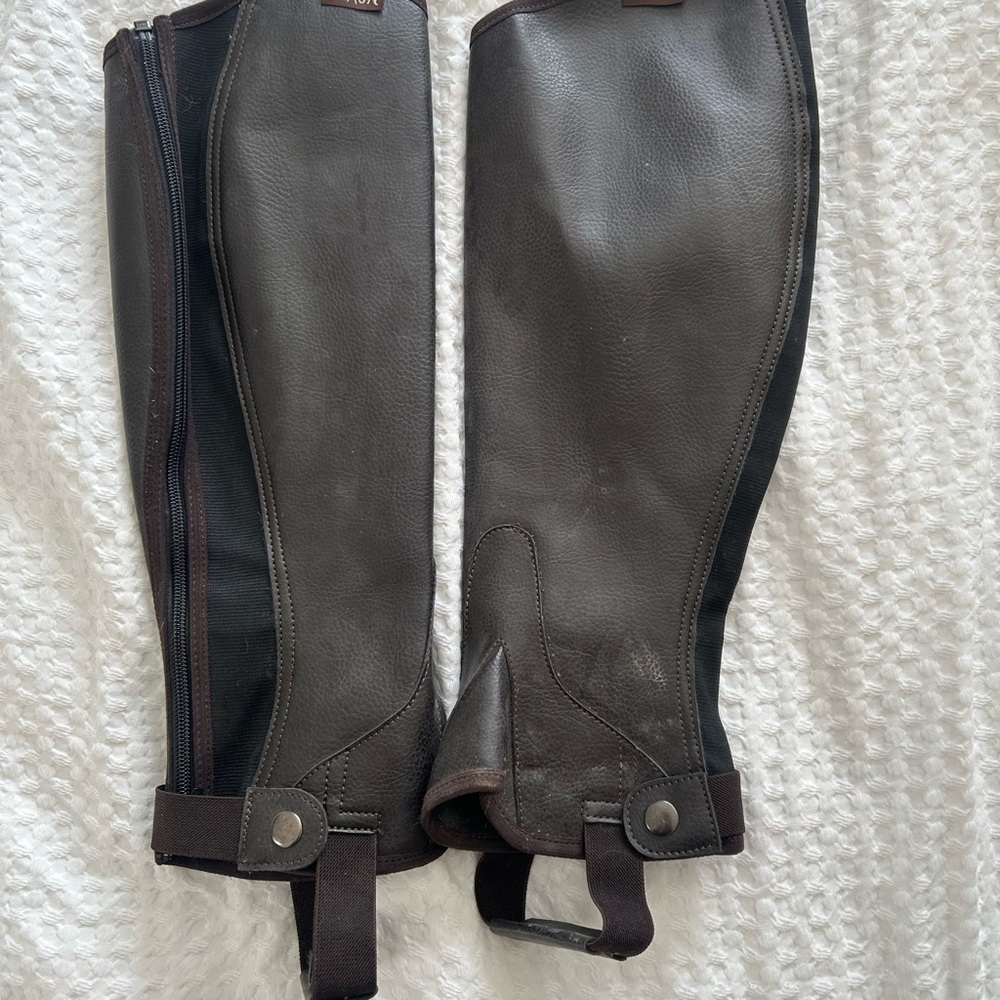 Saxon Brown Equileathr Half Chaps - L